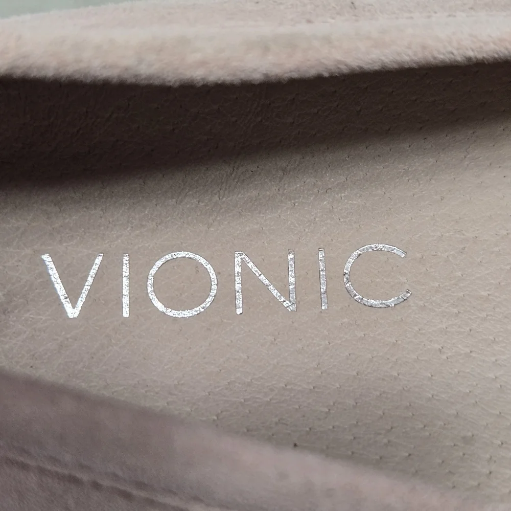 Vionic Light Pink Suede Avvy Loafers Size 7.5
